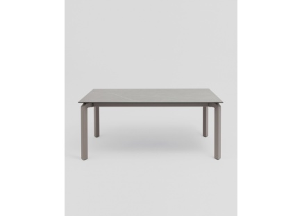 Стол обеденный